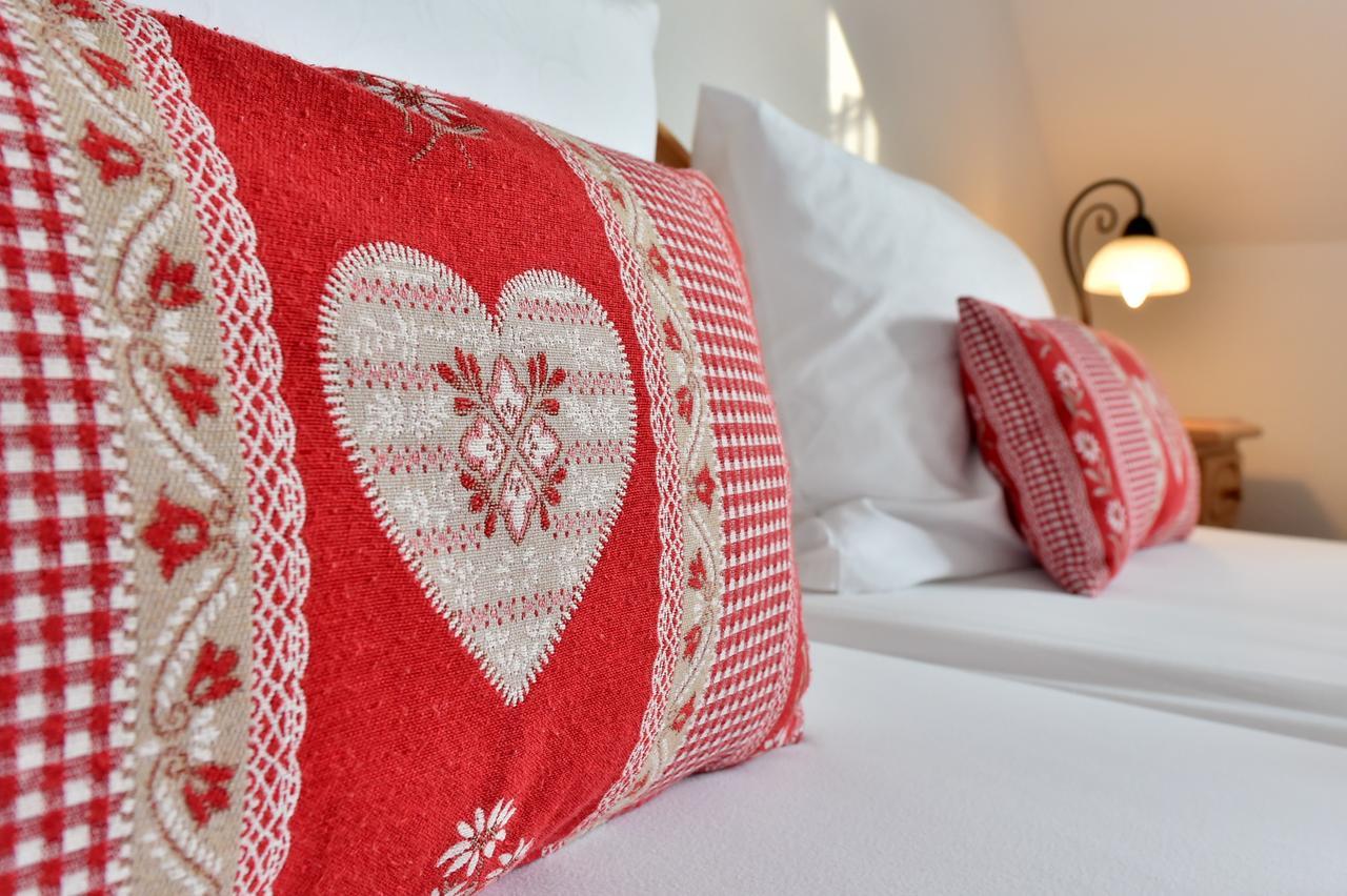 Landhotel Jungbrunnen Бад Брамбах Екстериор снимка